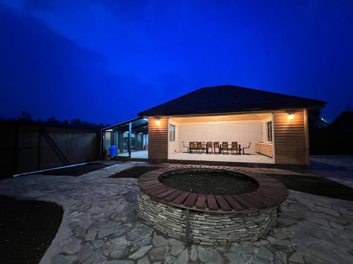 По Щучьему Велению Villa ชูชินสก์ ภายนอก รูปภาพ